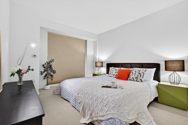 2 Earhart St 134, Cambridge, MA 02141