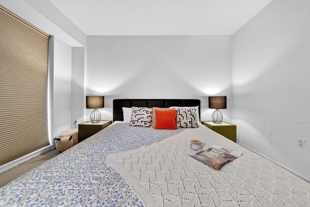 2 Earhart St 134, Cambridge, MA 02141