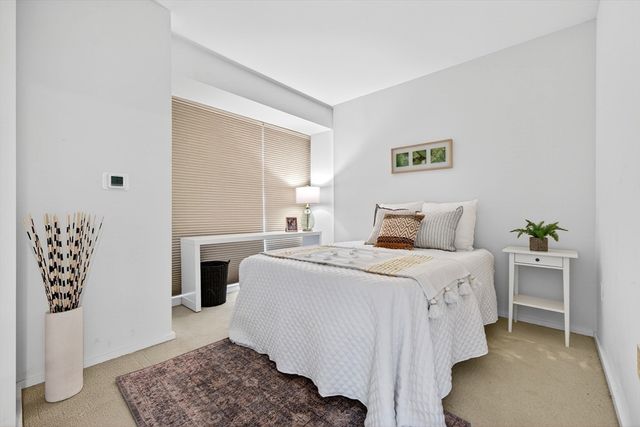 2 Earhart St 134, Cambridge, MA 02141