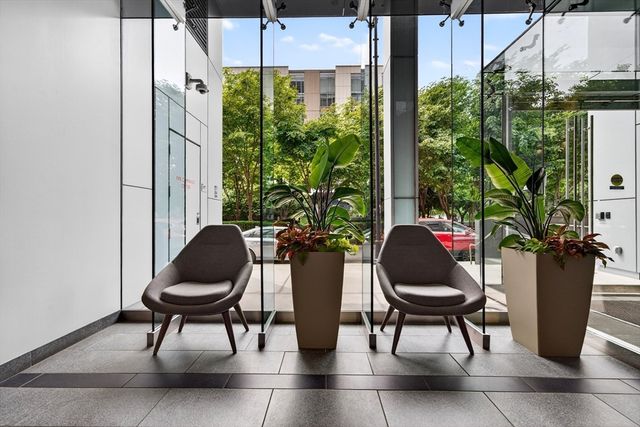 2 Earhart St 134, Cambridge, MA 02141