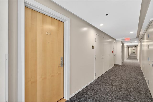 2 Earhart St 134, Cambridge, MA 02141