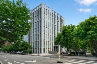 2 Earhart St 134, Cambridge, MA 02141