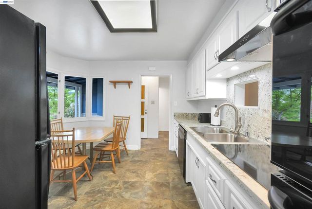 26257 Coleman Ave, Hayward, CA 94544