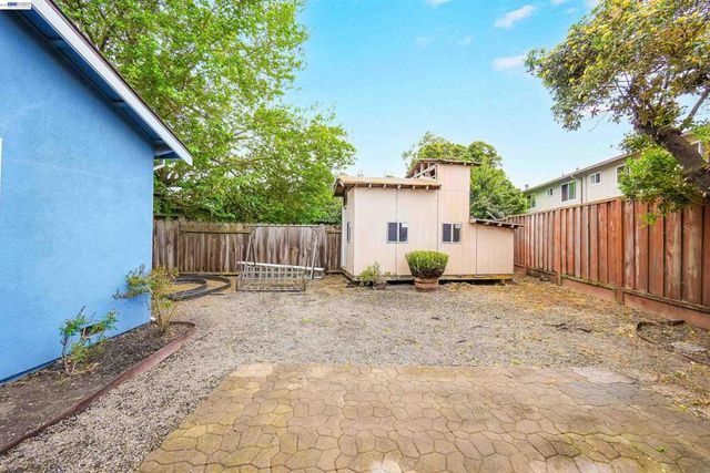 26257 Coleman Ave, Hayward, CA 94544