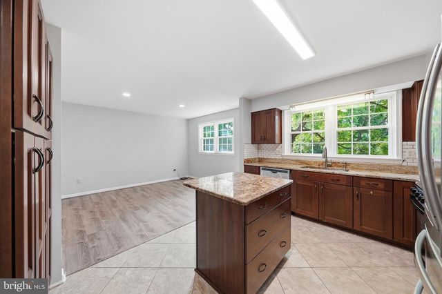 2816 BALLIETT CT, Vienna, VA 22180