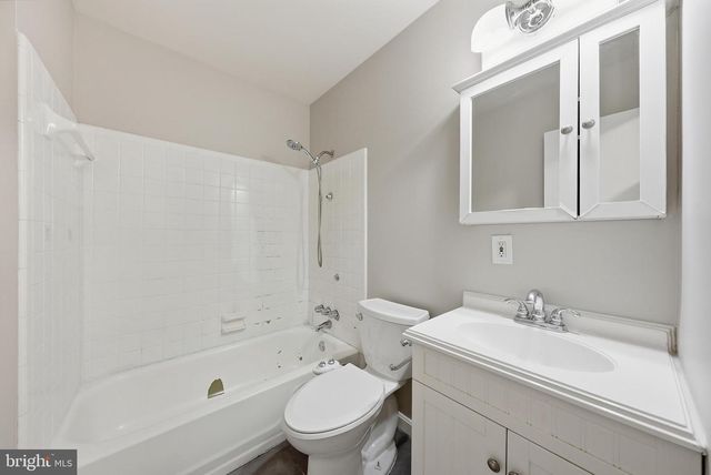2816 BALLIETT CT, Vienna, VA 22180