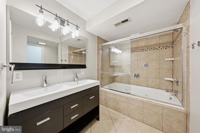 2816 BALLIETT CT, Vienna, VA 22180