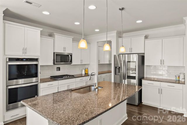 2011 Saddlebred Drive, Iron Station, NC 28080