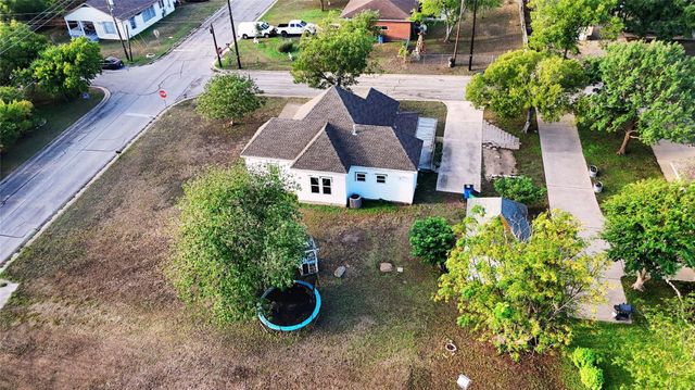 202 Willow ST, Pflugerville, TX 78660