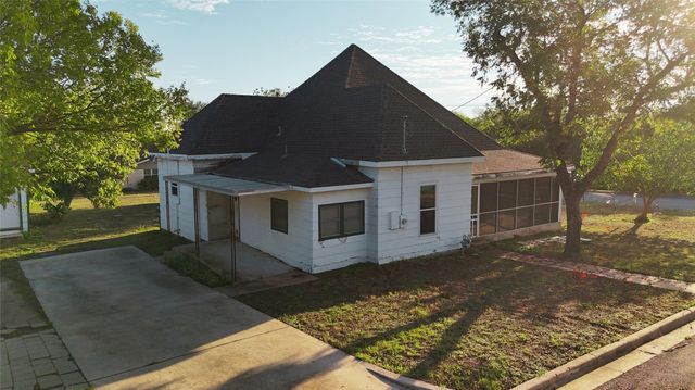 202 Willow ST, Pflugerville, TX 78660