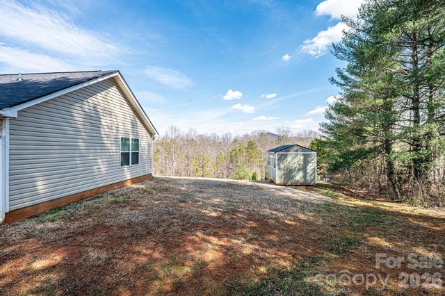 1203 Hillsboro Court, Lenoir, NC 28645