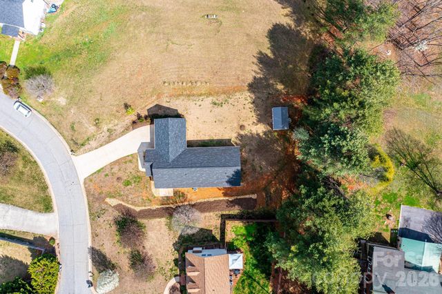 1203 Hillsboro Court, Lenoir, NC 28645