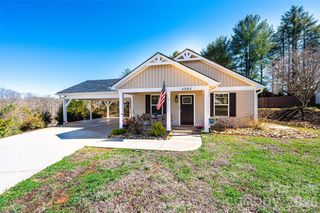 1203 Hillsboro Court, Lenoir, NC 28645
