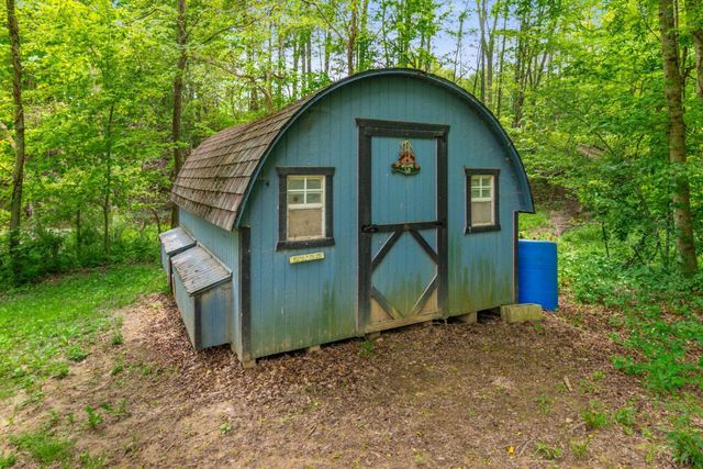 8263 Bennington Chapel Road, Centerburg, OH 43011