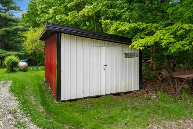 8263 Bennington Chapel Road, Centerburg, OH 43011