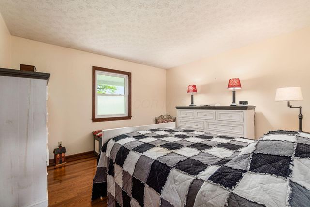 8263 Bennington Chapel Road, Centerburg, OH 43011