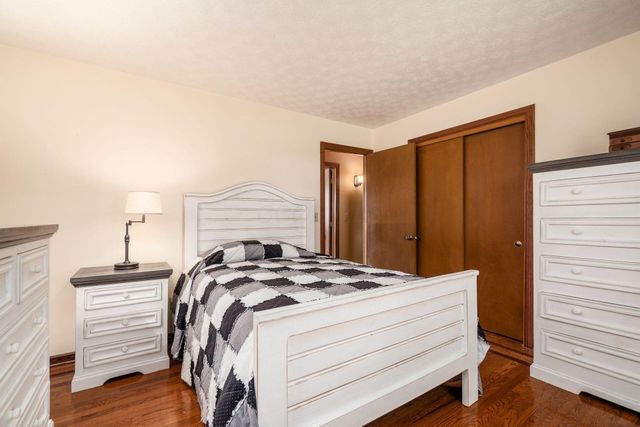 8263 Bennington Chapel Road, Centerburg, OH 43011