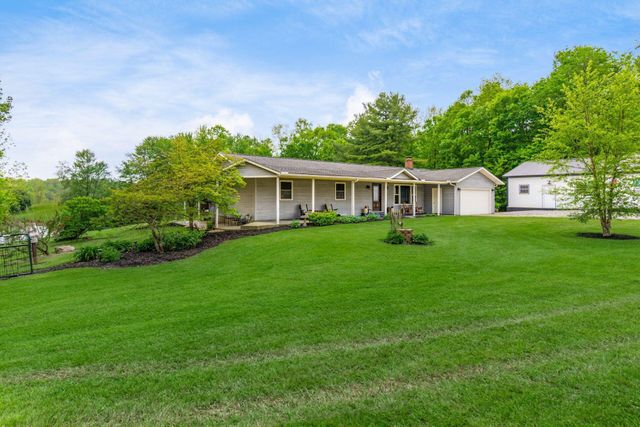 8263 Bennington Chapel Road, Centerburg, OH 43011