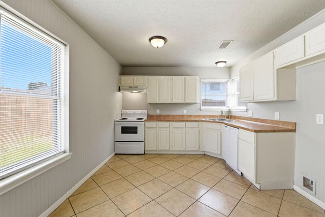 22910 Sherioaks Lane, Spring, TX 77389