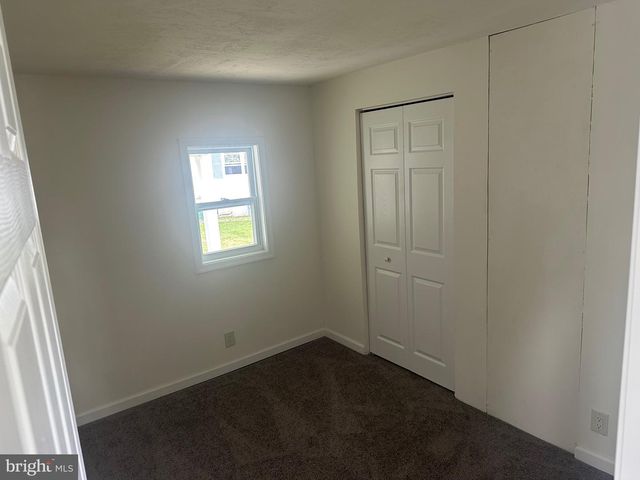 2 HEMLOCK TER, Quakertown, PA 18951
