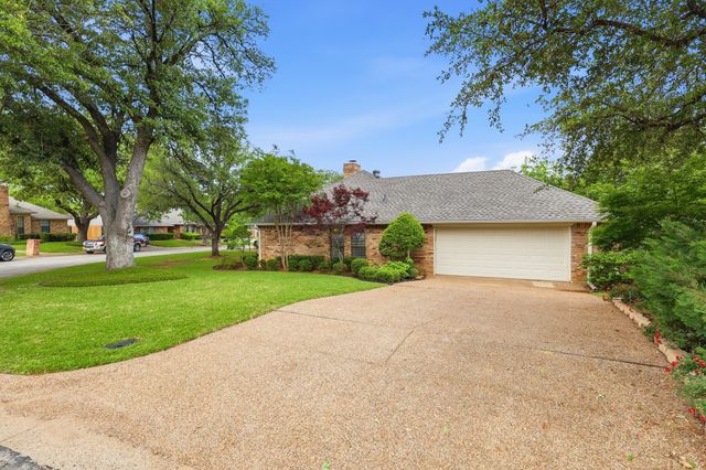 4306 Essex Court, Arlington, TX 76016