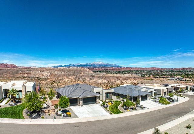 186 S MEGOZZO DR, St. George, UT 84770
