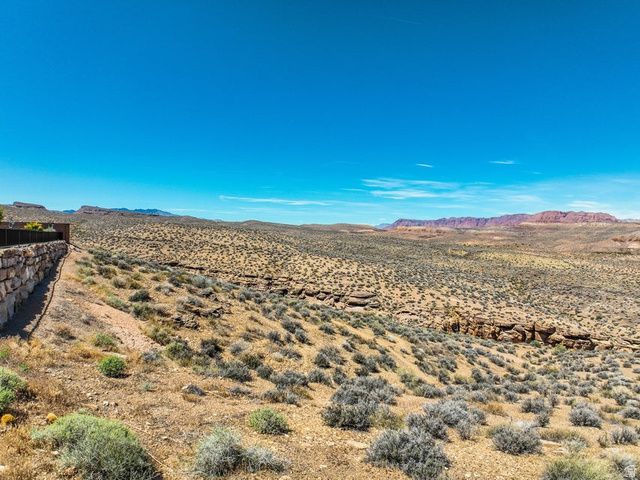186 S MEGOZZO DR, St. George, UT 84770