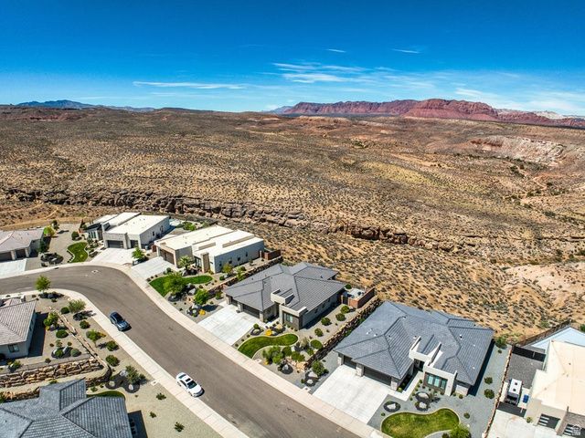 186 S MEGOZZO DR, St. George, UT 84770