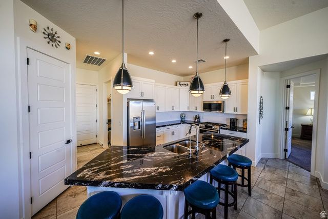 186 S MEGOZZO DR, St. George, UT 84770