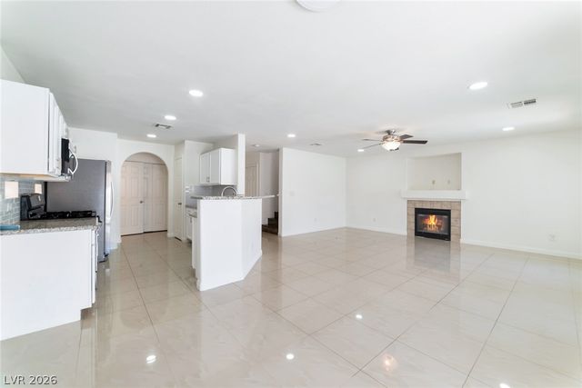 9632 Gatesville Avenue, Las Vegas, NV 89148