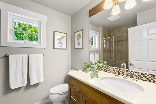4834 118th Avenue NE, Kirkland, WA 98033
