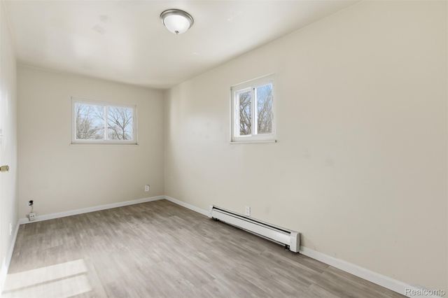 6011 Washington Street, Romulus, MI 48174