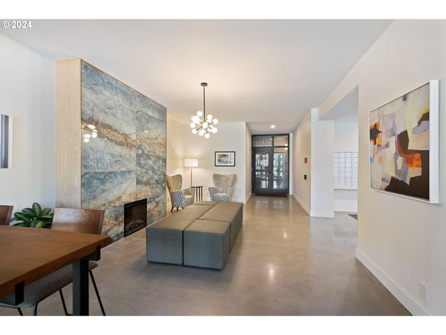 2221 Sw 1ST Ave 1622, Portland, OR 97201