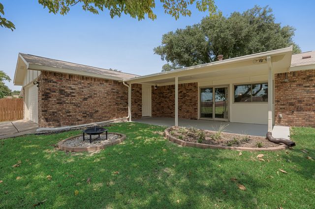2012 Apple Valley Road, Plano, TX 75023