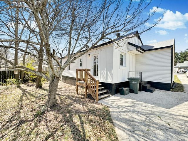229 Aviation Road SE, Marietta, GA 30060