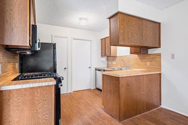 1617 W Braker LN B, Austin, TX 78758