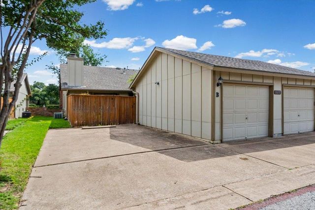 1617 W Braker LN B, Austin, TX 78758