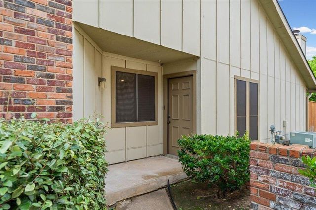 1617 W Braker LN B, Austin, TX 78758