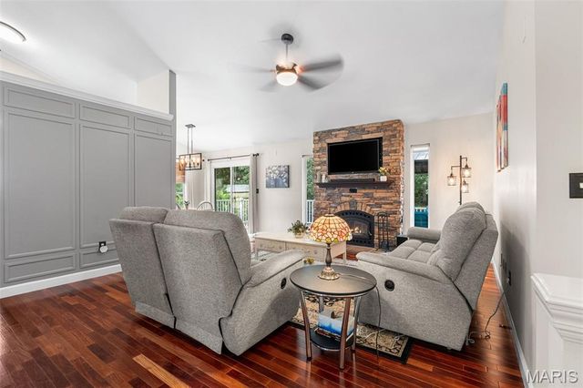 65 Adventura Drive, Festus, MO 63028