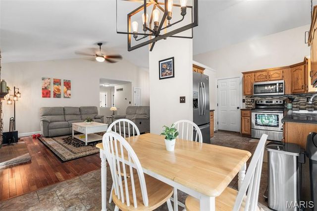 65 Adventura Drive, Festus, MO 63028