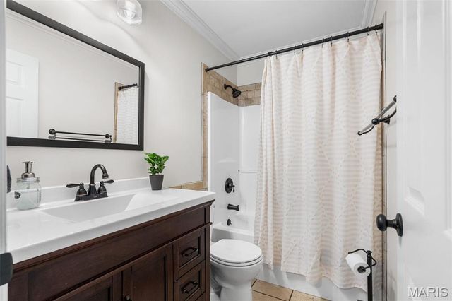 65 Adventura Drive, Festus, MO 63028