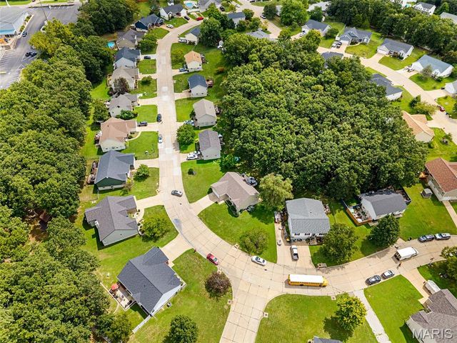 65 Adventura Drive, Festus, MO 63028