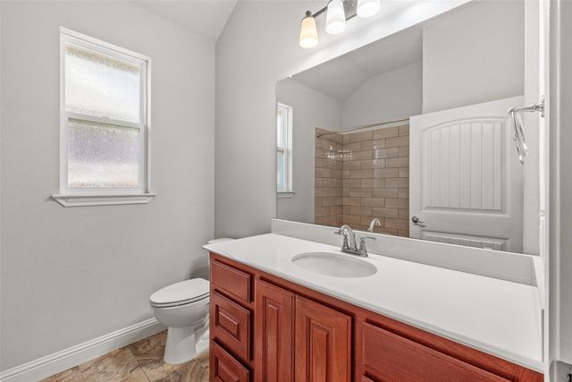 106 King Arthur Court, Glen Rose, TX 76043