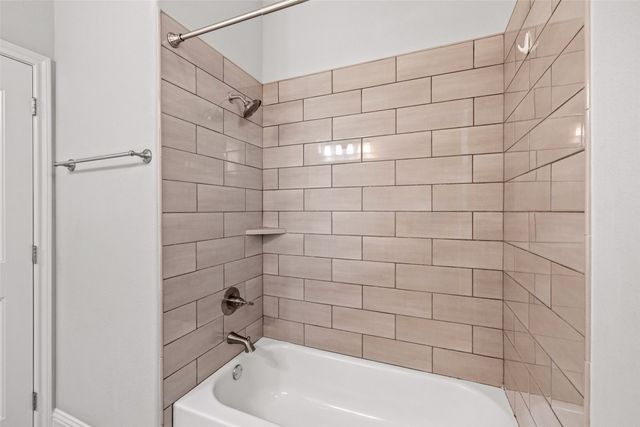 106 King Arthur Court, Glen Rose, TX 76043