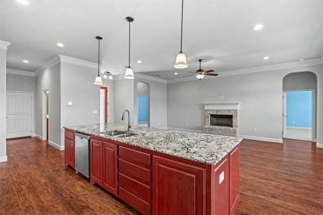 106 King Arthur Court, Glen Rose, TX 76043