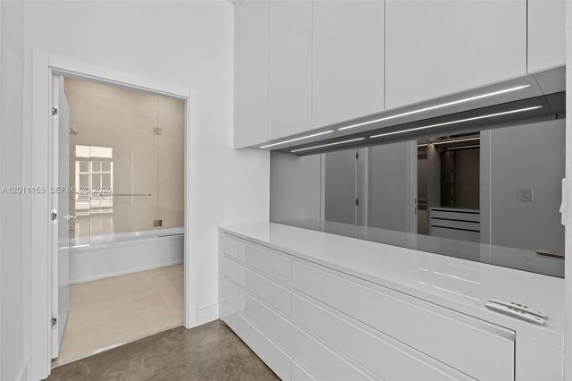 2001 Meridian Ave PH-17, Miami Beach, FL 33139