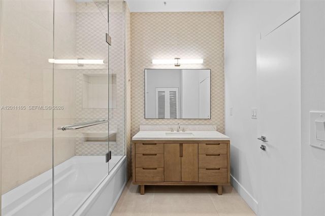 2001 Meridian Ave PH-17, Miami Beach, FL 33139