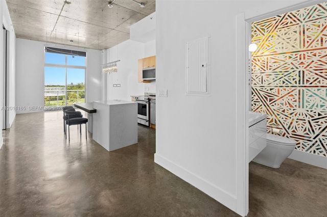 2001 Meridian Ave PH-17, Miami Beach, FL 33139