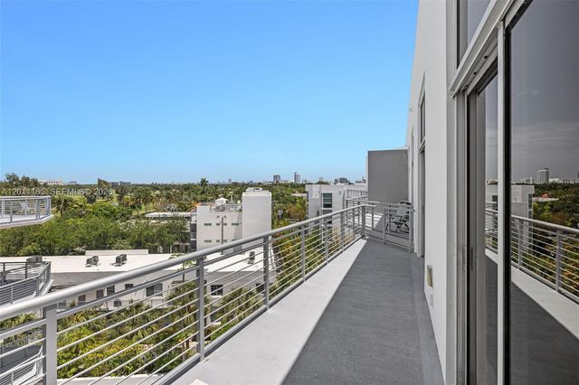 2001 Meridian Ave PH-17, Miami Beach, FL 33139