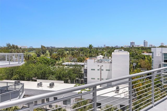 2001 Meridian Ave PH-17, Miami Beach, FL 33139